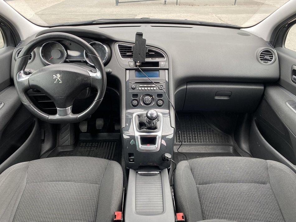 Peugeot 5008 2.0 HDi 
