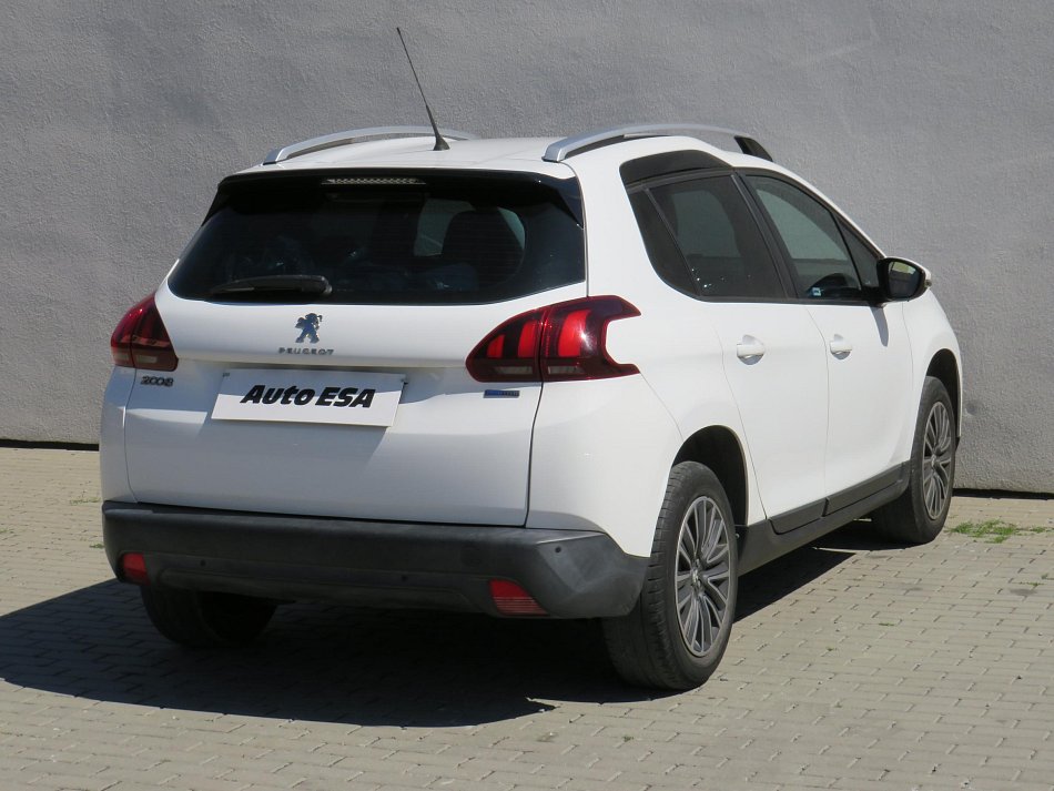 Peugeot 2008 1.2PT 