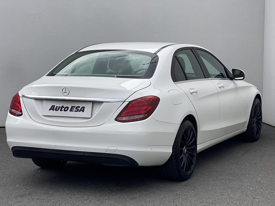 Mercedes-Benz Třída C 2.2 CDi  C 220