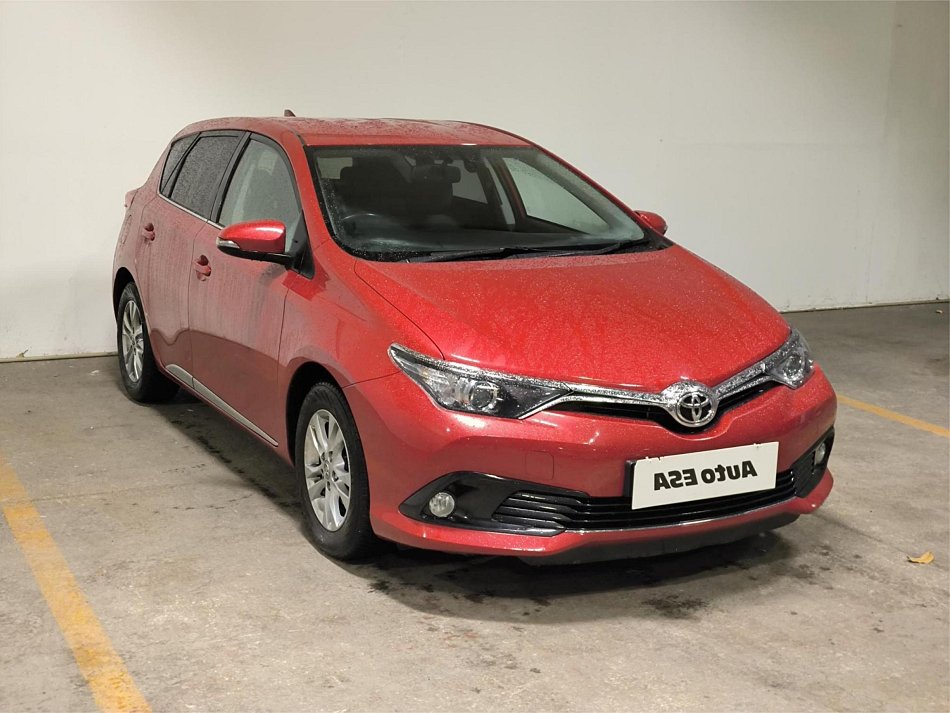 Toyota Auris 1.2 i 