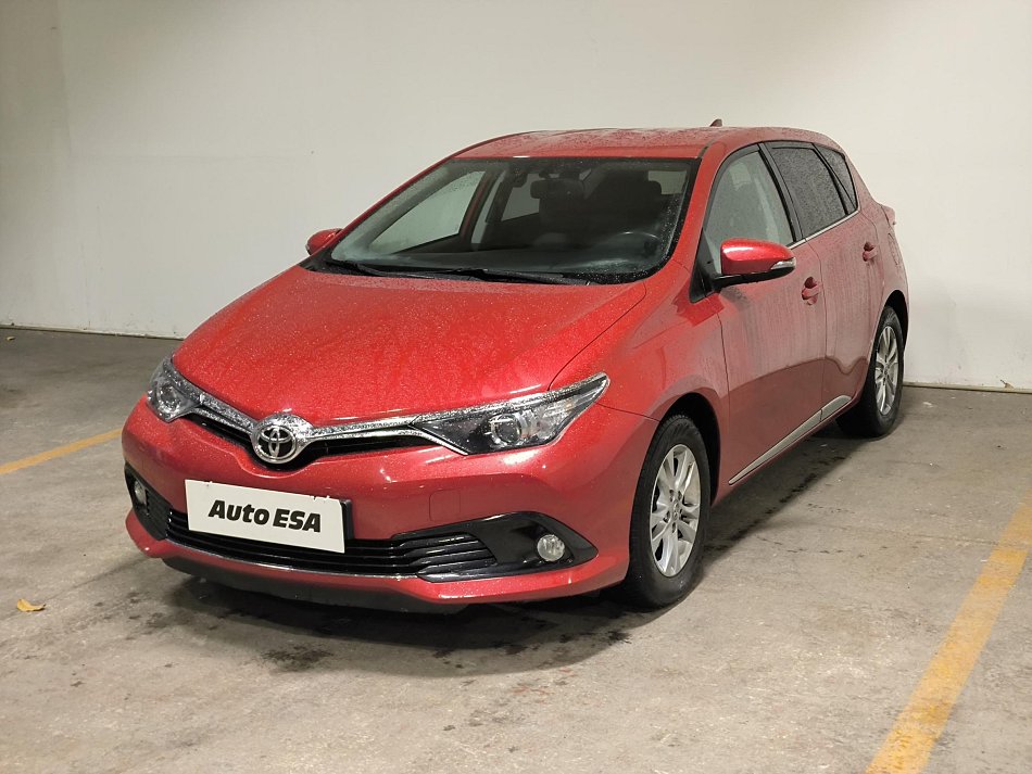 Toyota Auris 1.2 i 