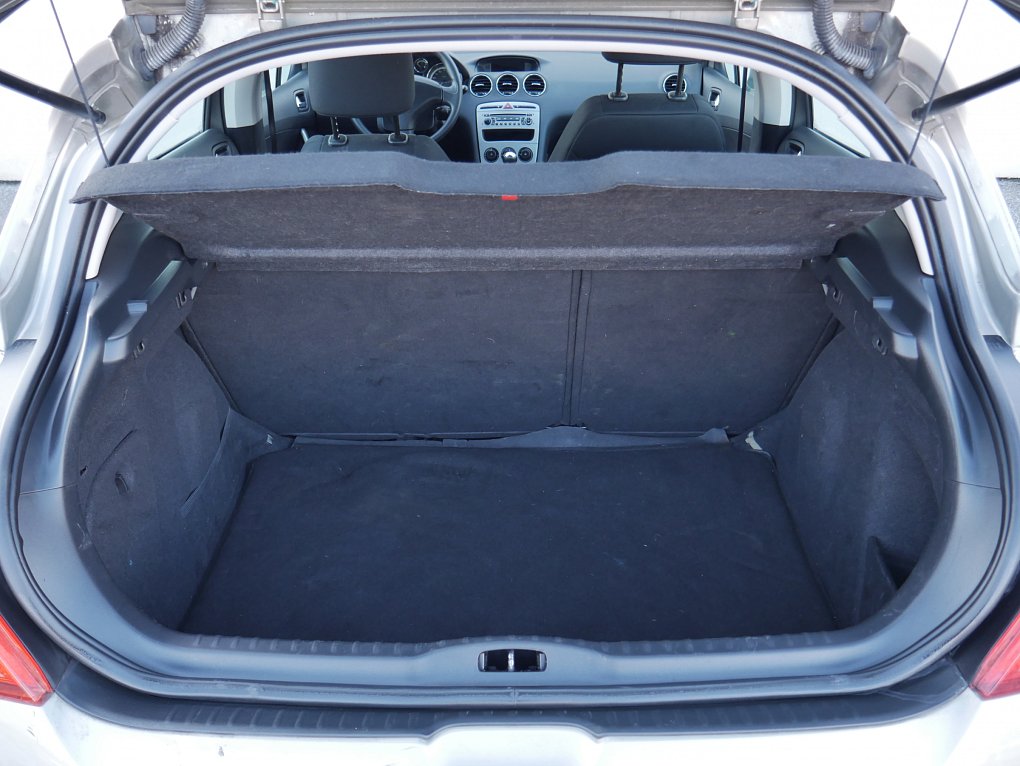 Peugeot 308 1.4i 