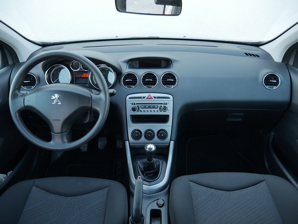 Peugeot 308 1.4i 