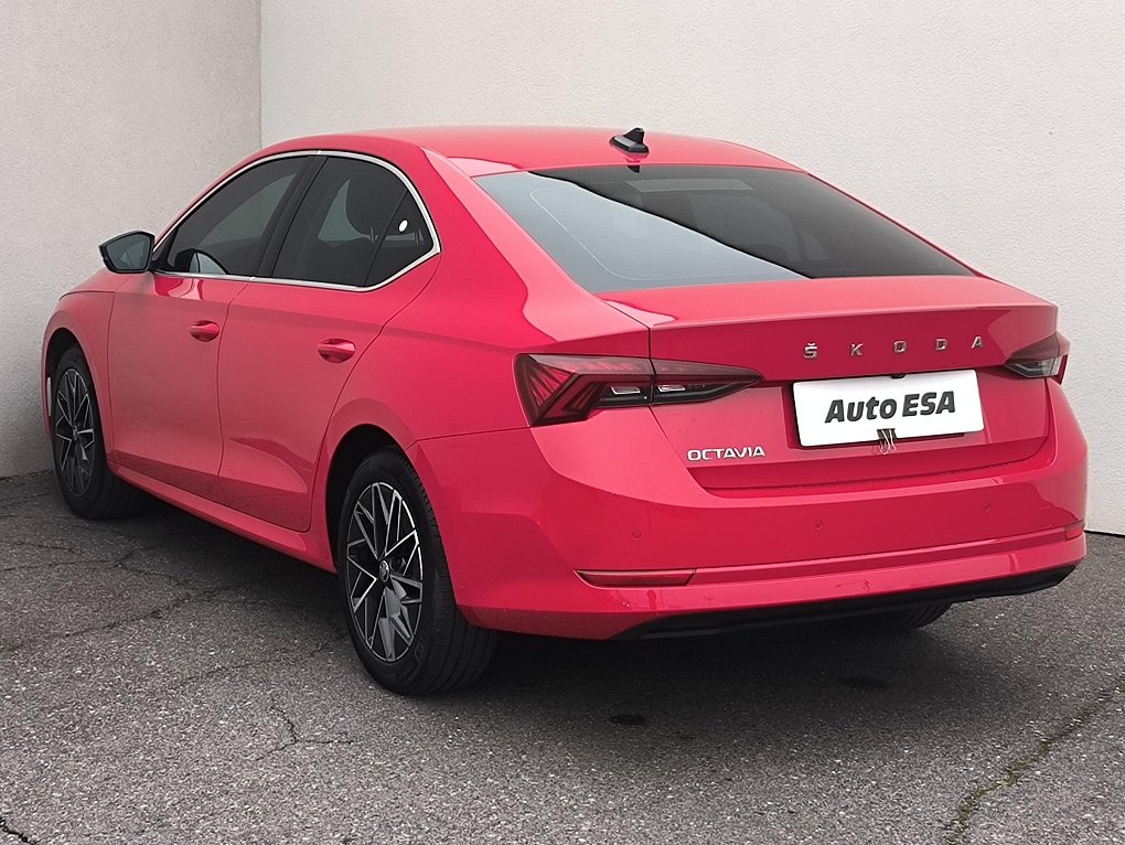 Škoda Octavia IV 1.5 TSI Style