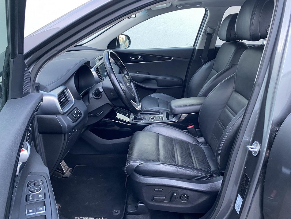 Kia Sorento 2.2 CRDi Platinum 4WD