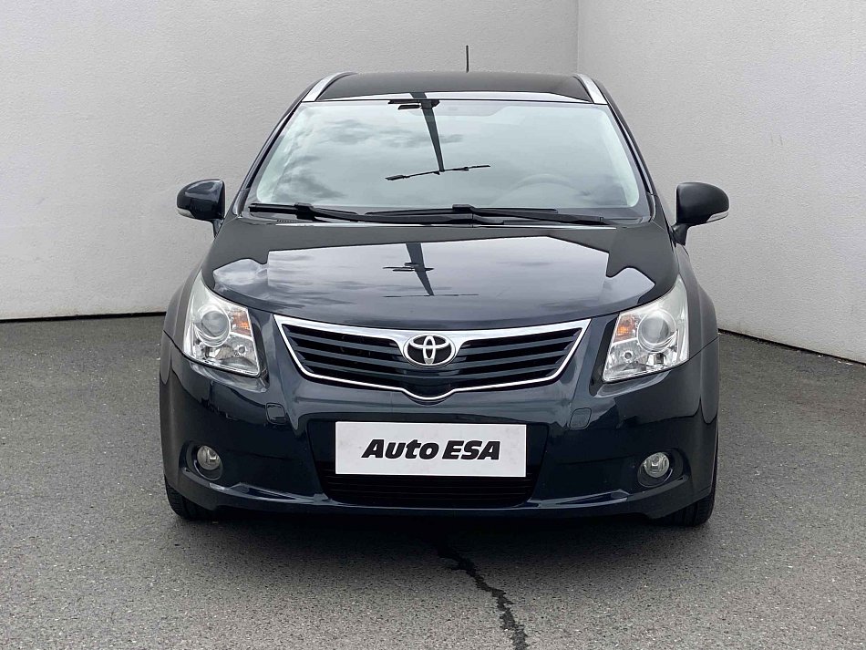 Toyota Avensis 1.8i 