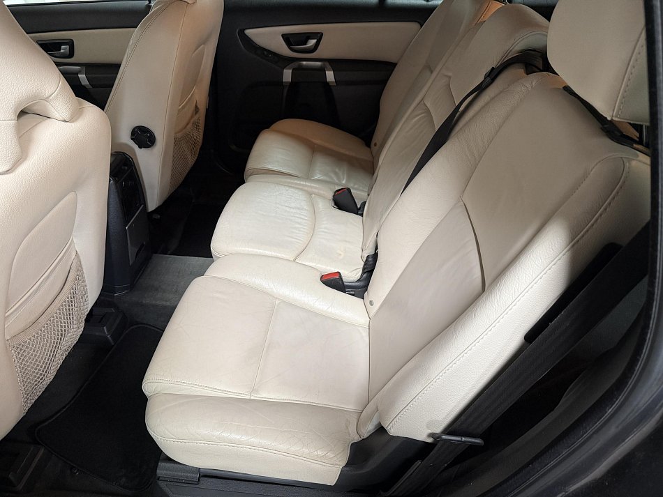 Volvo XC90 2.4D  4x4, 7míst