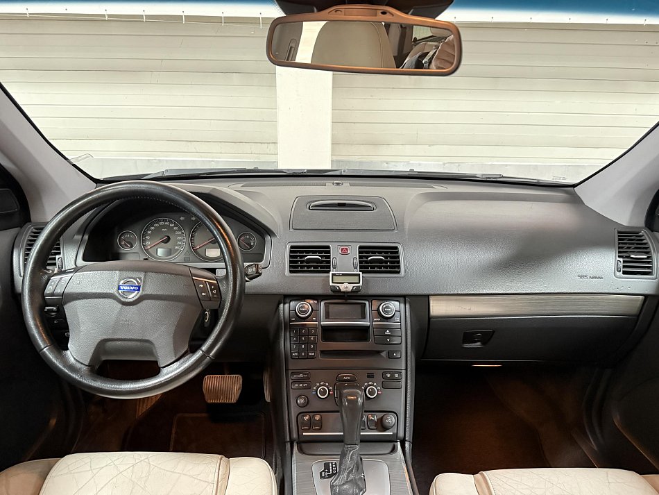 Volvo XC90 2.4D  4x4, 7míst