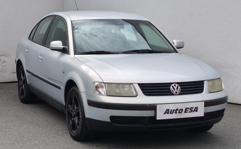Volkswagen Passat 1.6 i 