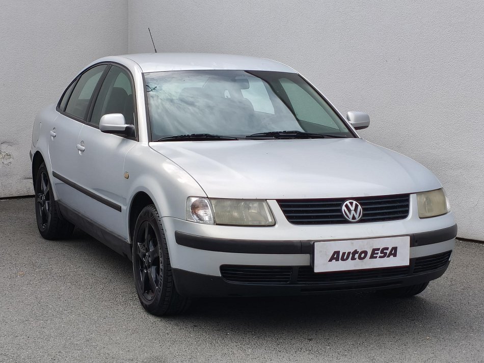 Volkswagen Passat 1.6 i 