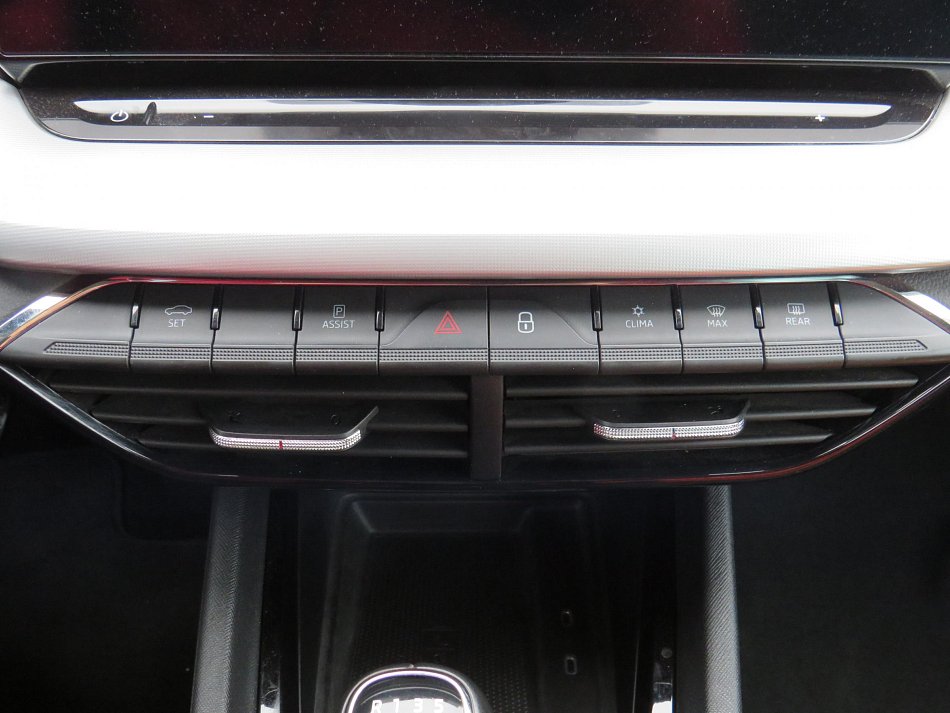 Škoda Octavia IV 1.5 TSi Ambition