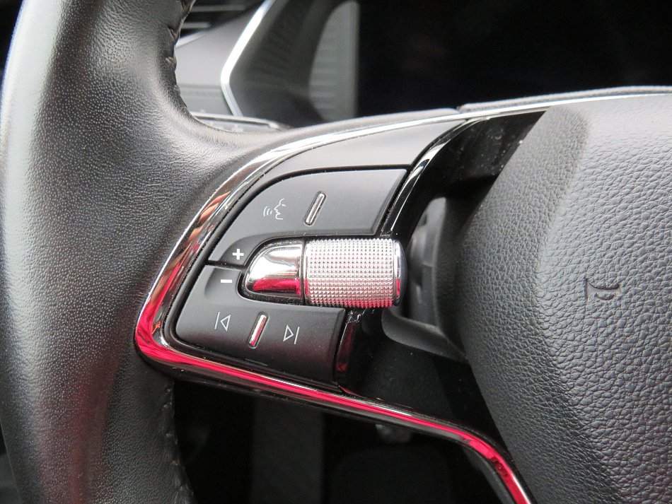 Škoda Octavia IV 1.5 TSi Ambition