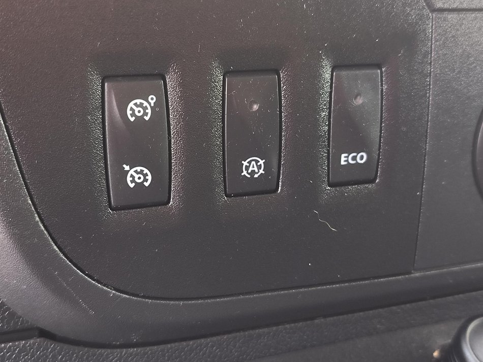 Renault Master 2.3dCi  L3H2 BOTT