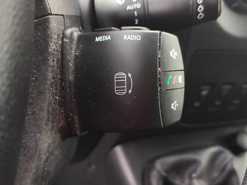 Renault Master 2.3dCi  L3H2 BOTT