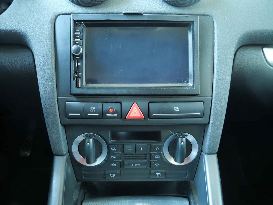 Audi A3 1.6i 