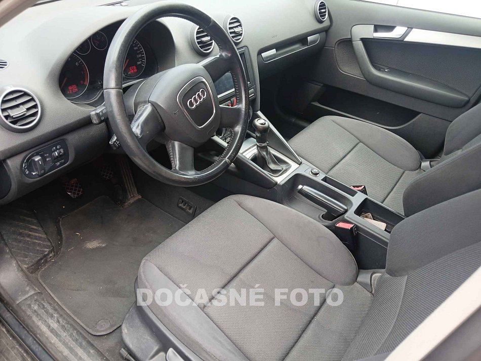 Audi A3 1.6i 