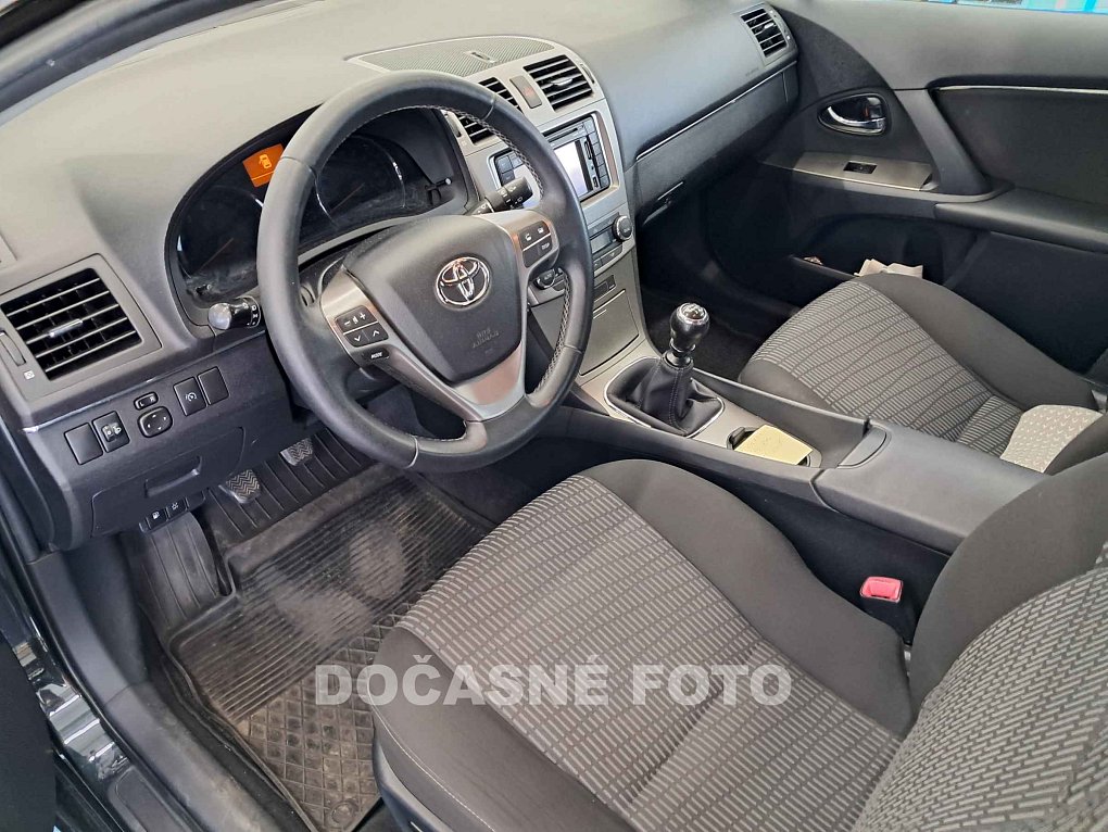 Toyota Avensis 1.8i 