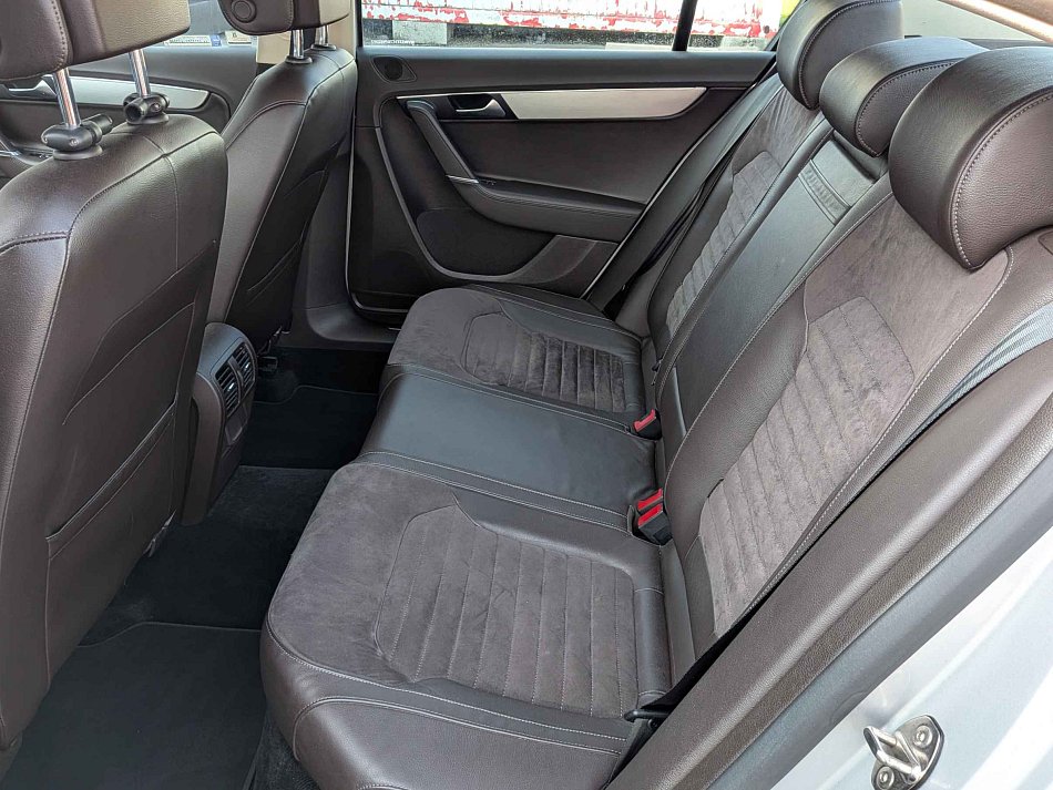 Volkswagen Passat 2.0TDi 