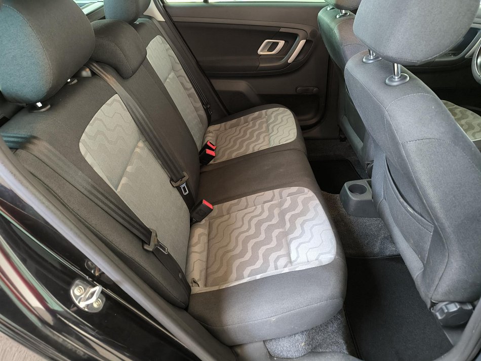 Škoda Fabia II 1.4 16V Ambiente