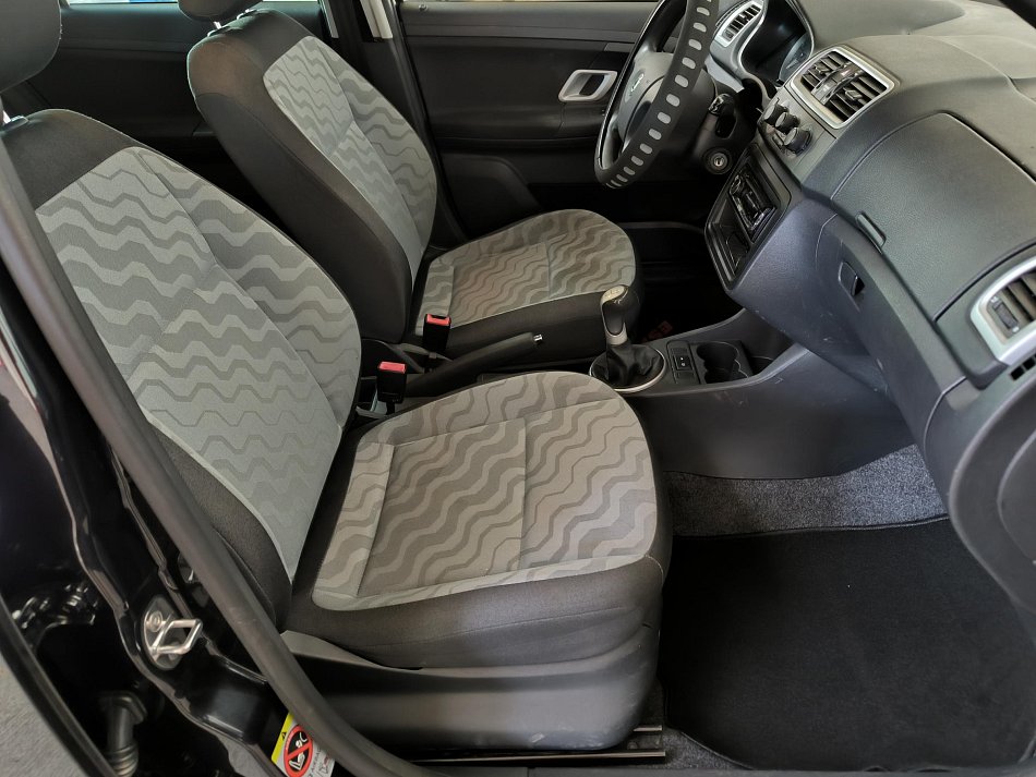 Škoda Fabia II 1.4 16V Ambiente