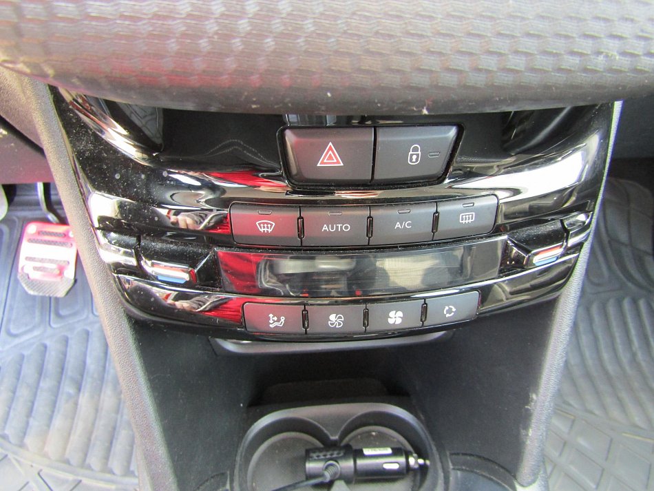 Peugeot 208 1.6HDi 