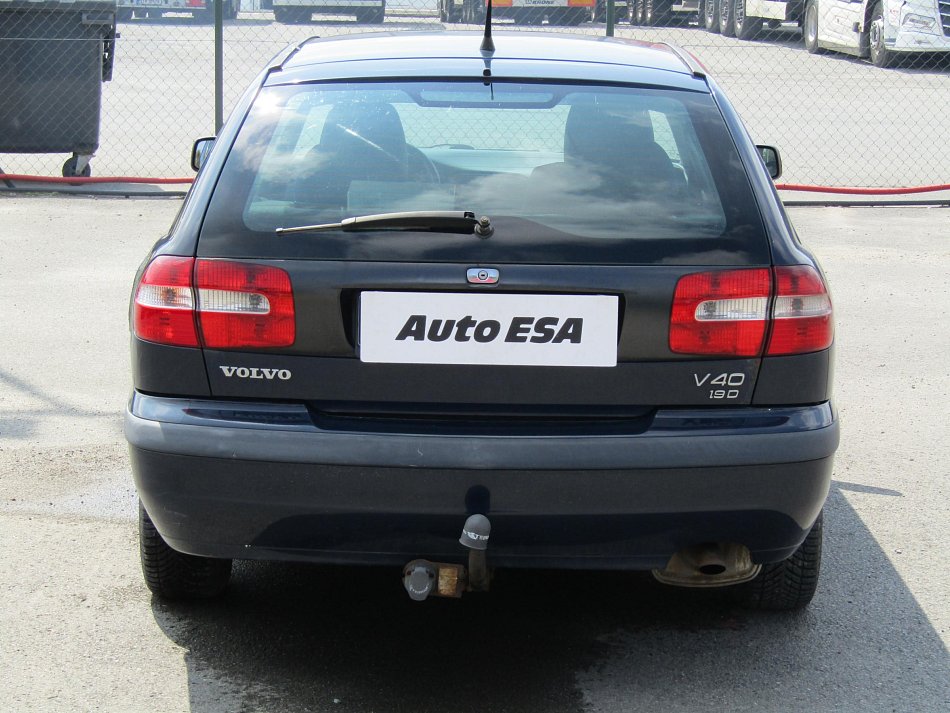Volvo V40 1.9D 