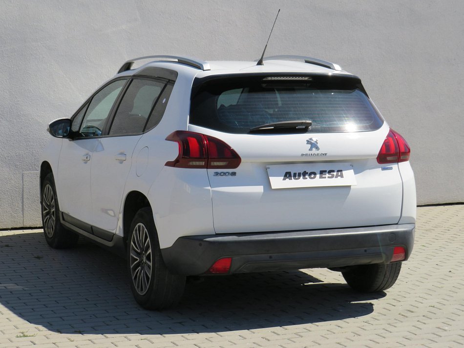 Peugeot 2008 1.2PT 
