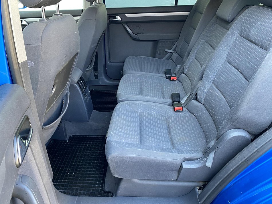Volkswagen Touran 2.0TDi 