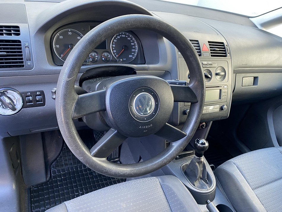 Volkswagen Touran 2.0TDi 