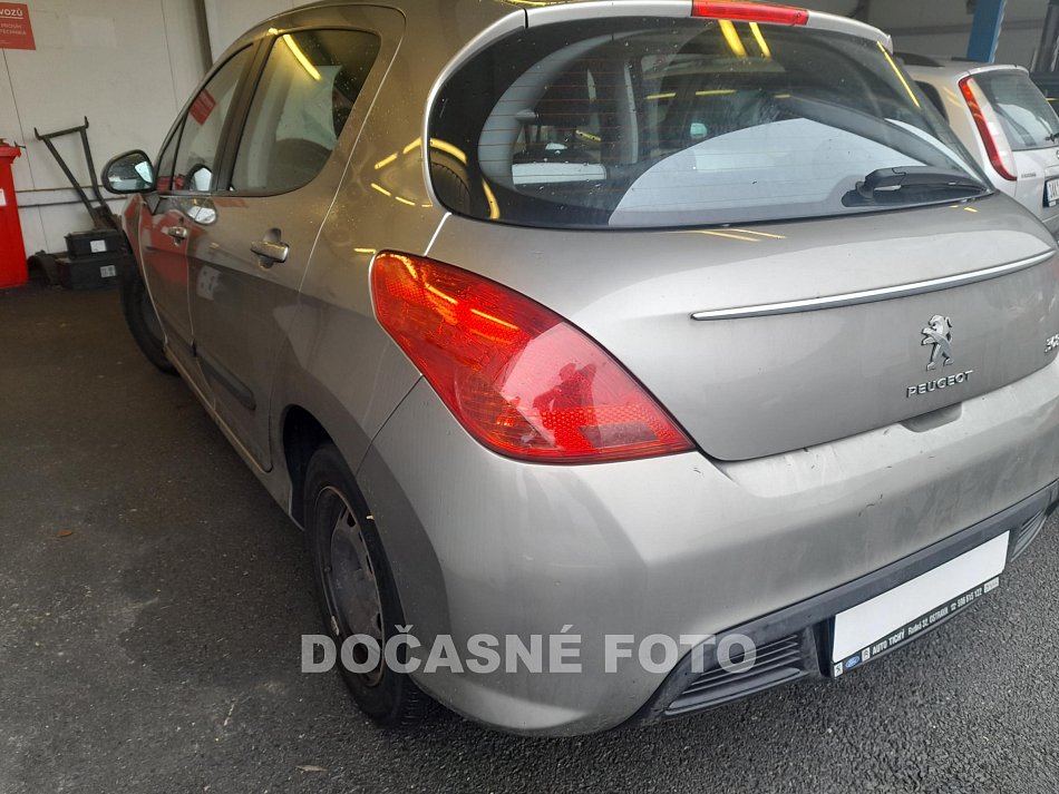 Peugeot 308 1.4i 