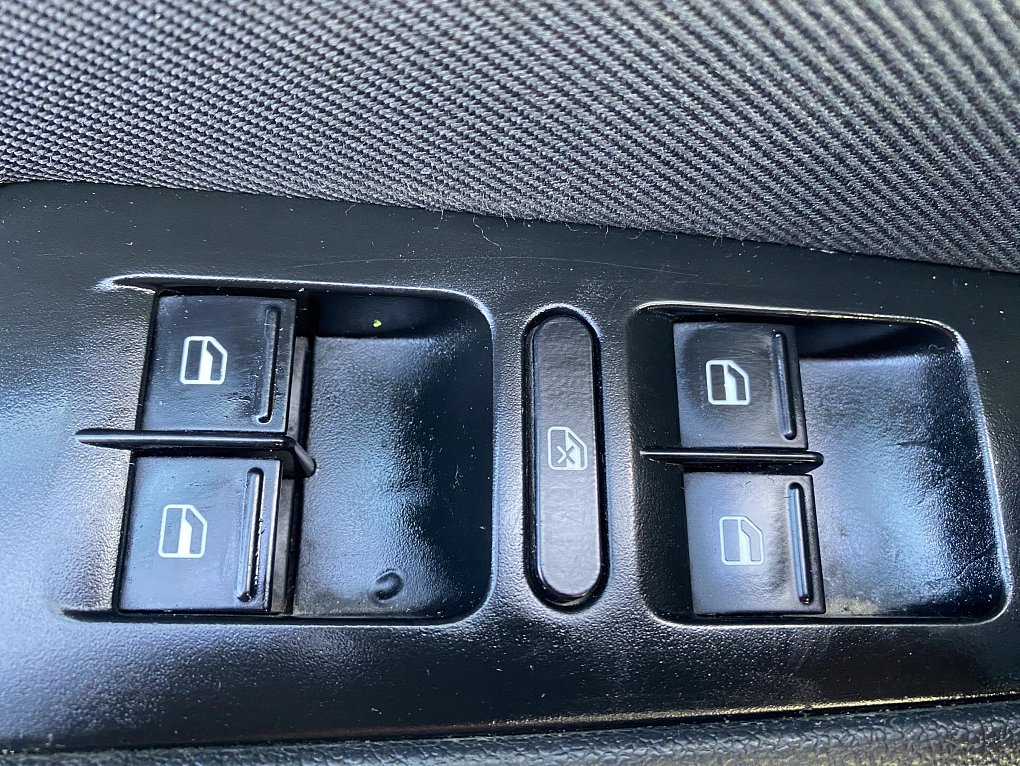 Škoda Superb II 2.0 TDi Ambiente