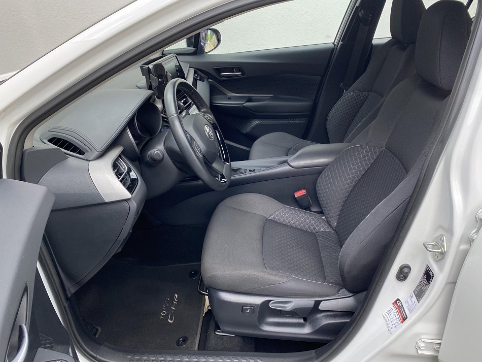Toyota C-HR 1.8i Comfort