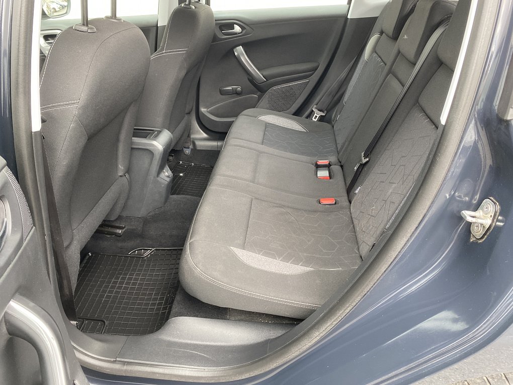 Peugeot 2008 1.2 PT 