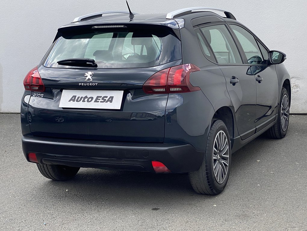 Peugeot 2008 1.2 PT 