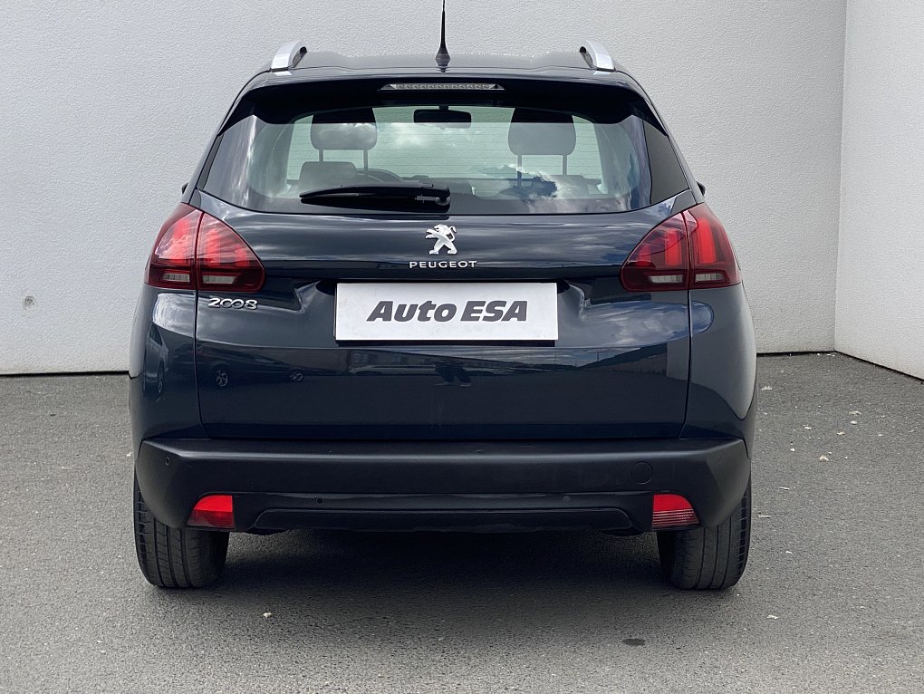 Peugeot 2008 1.2 PT 