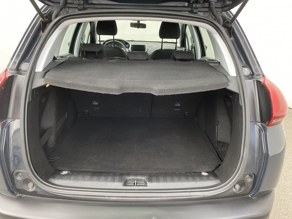 Peugeot 2008 1.2 PT 