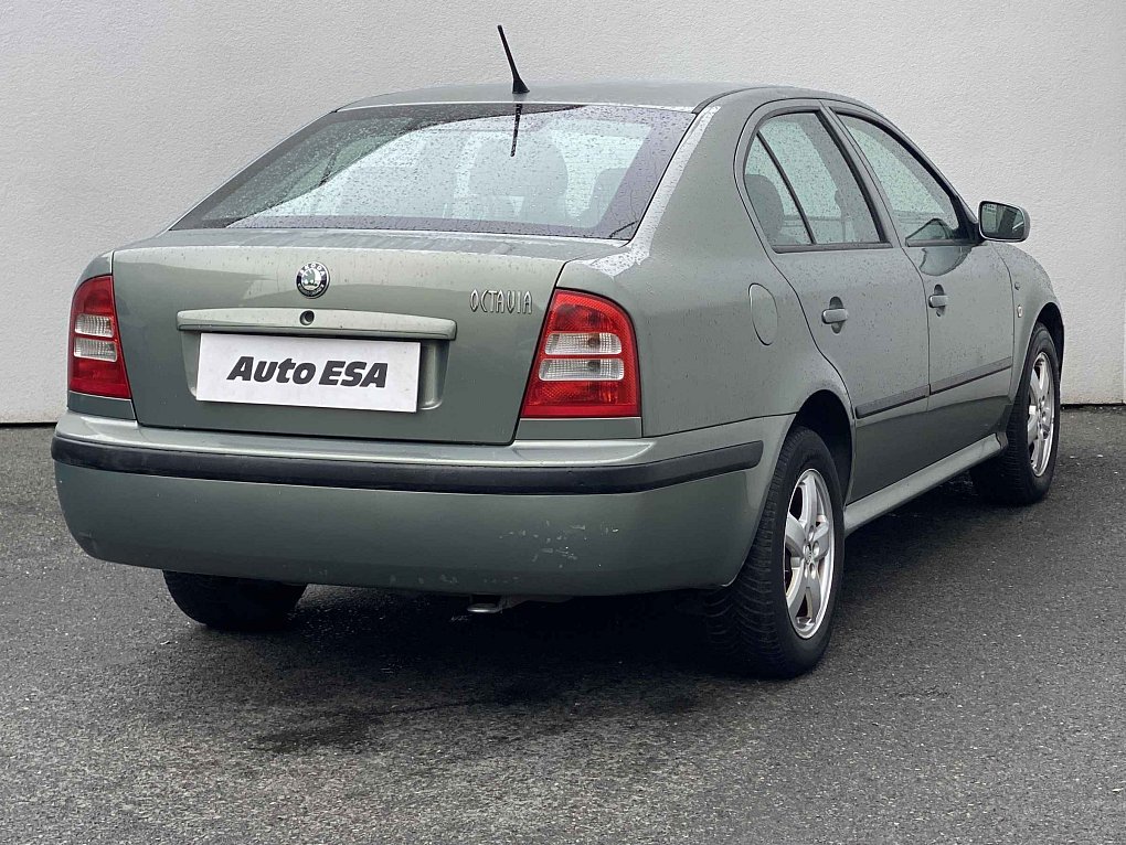 Škoda Octavia 1.8T Elegance