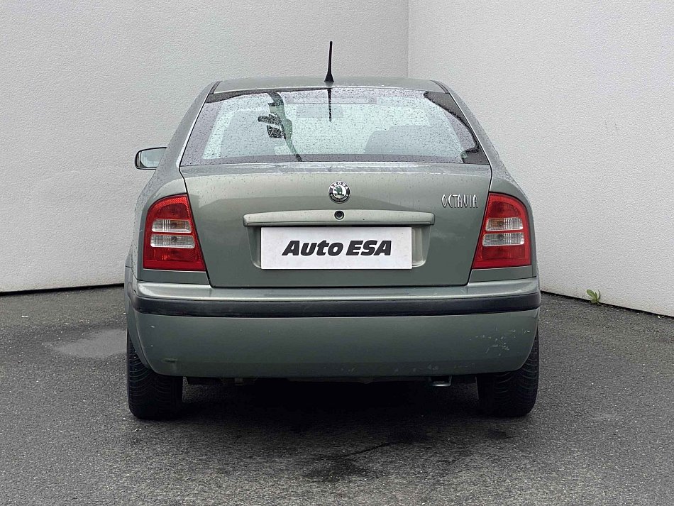 Škoda Octavia 1.8T Elegance