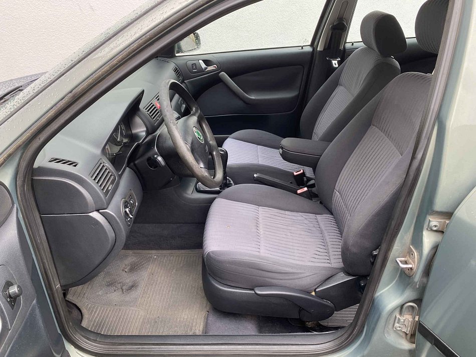 Škoda Octavia 1.8T Elegance