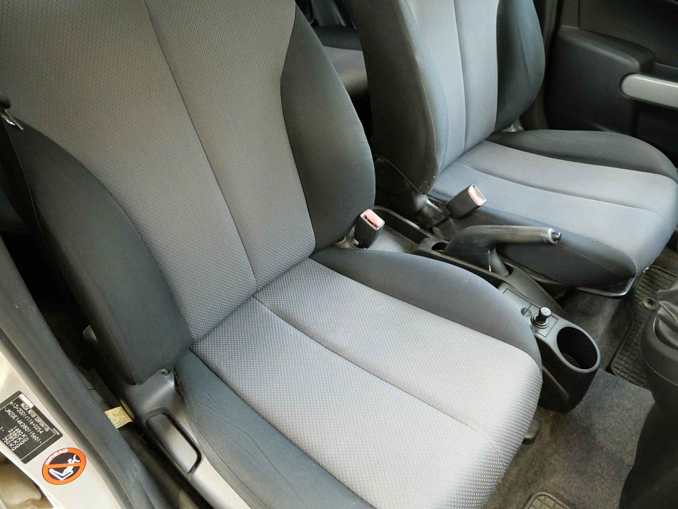 Mazda 2 1.3 i 