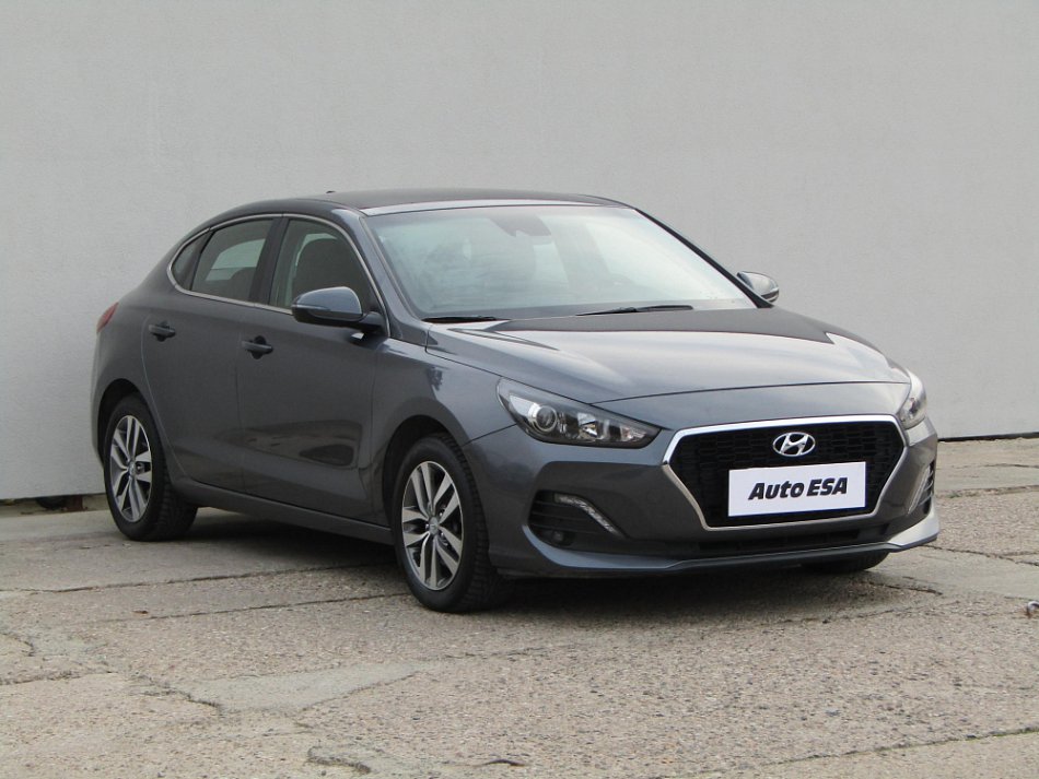 Hyundai I30 1.4 T-GDi Trikolor