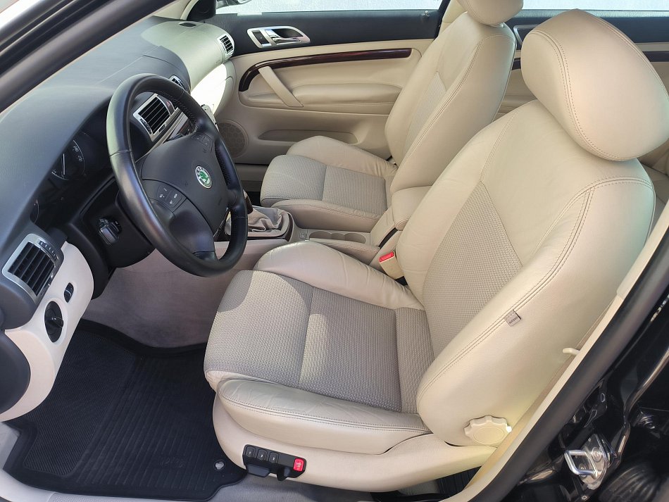 Škoda Superb 2.0TDi Elegance