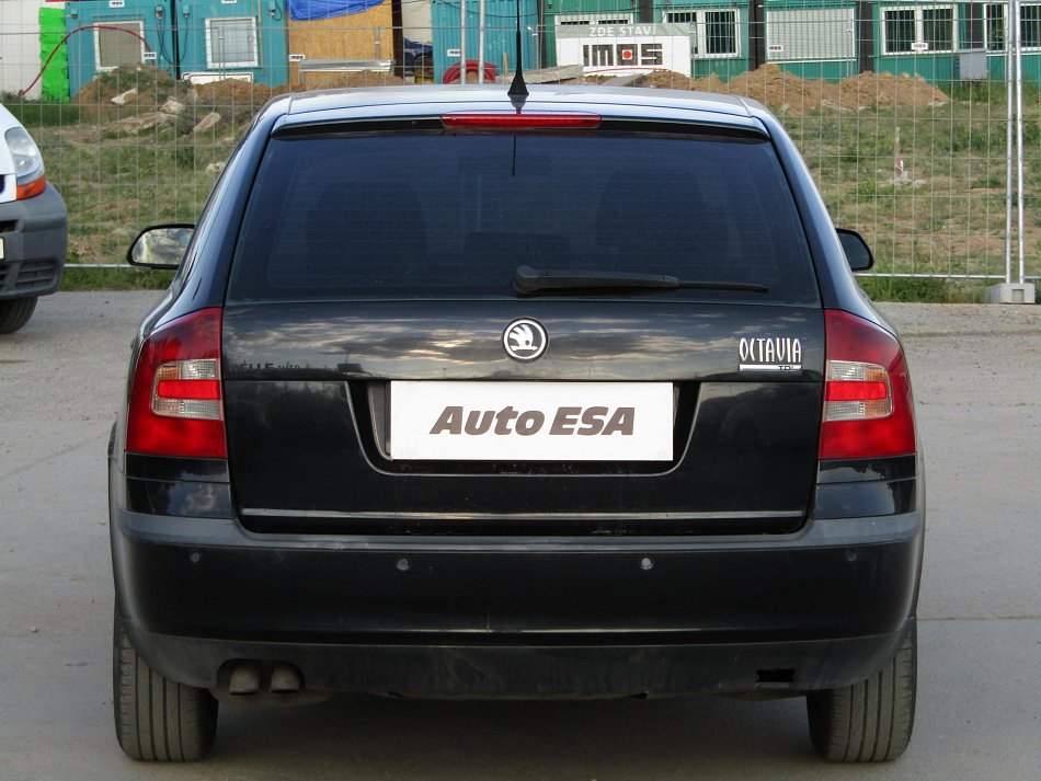 Škoda Octavia II 2.0TDi Elegance