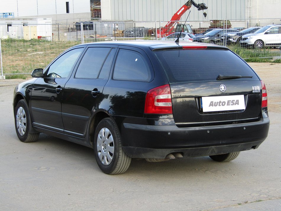 Škoda Octavia II 2.0TDi Elegance