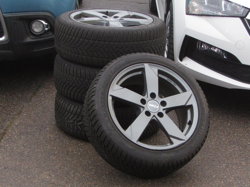 Škoda Octavia III 2.0 TDi RS Challange