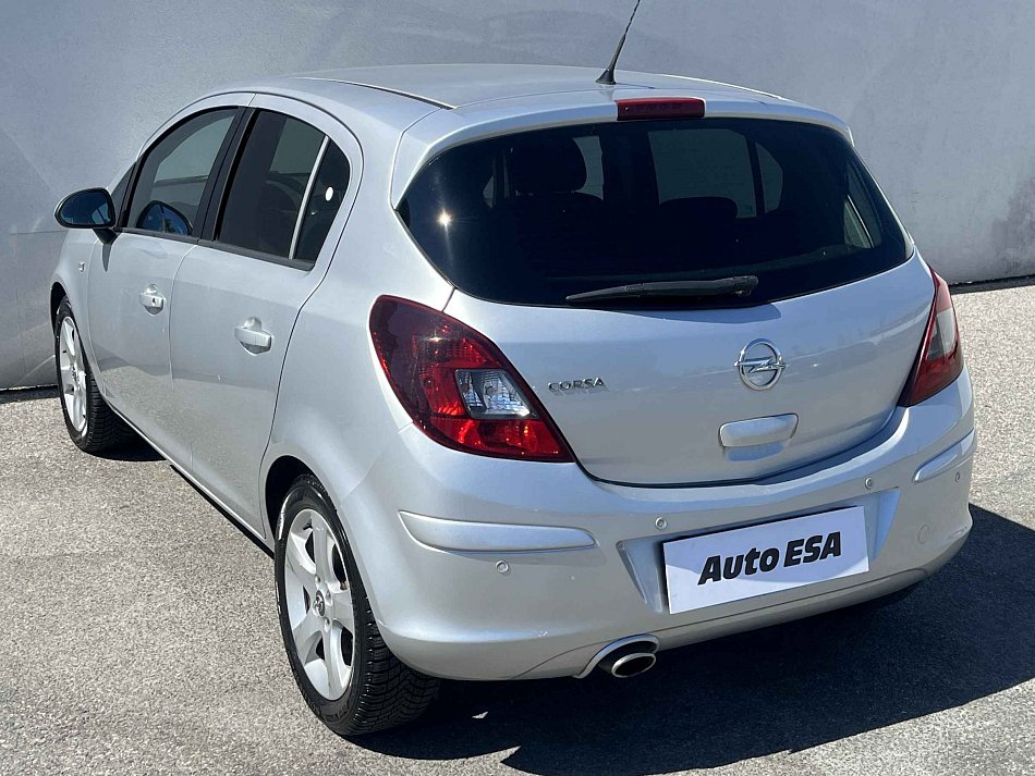 Opel Corsa 1.2 i 