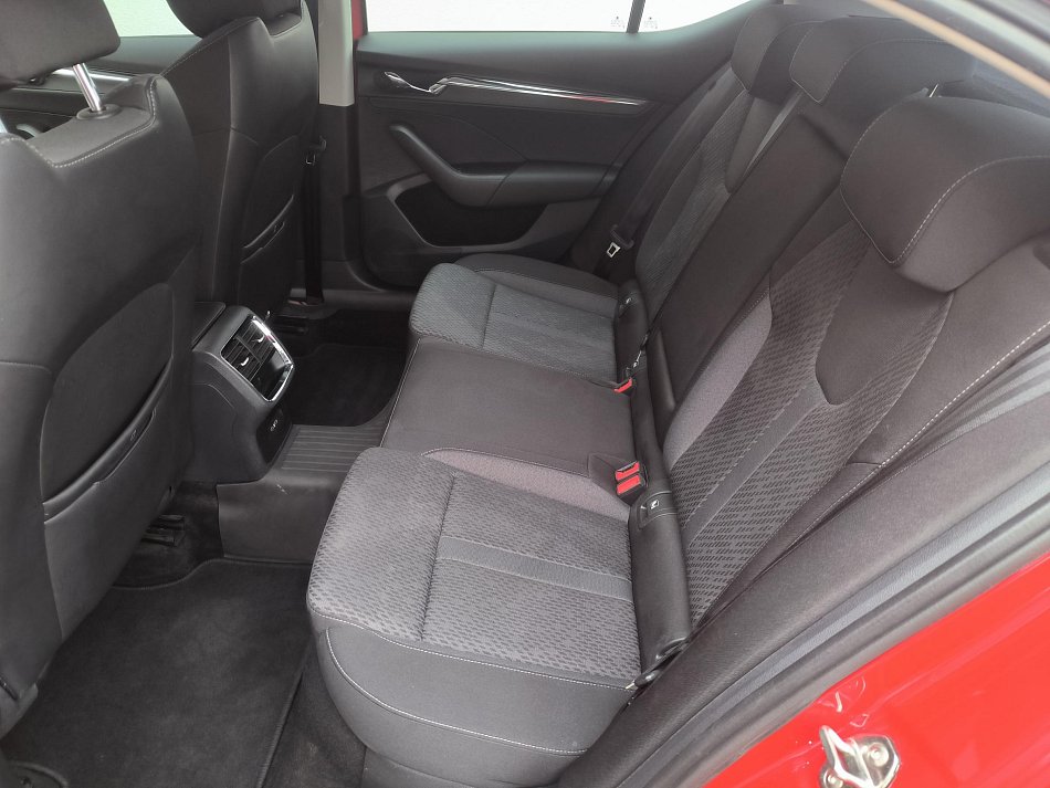 Škoda Octavia IV 1.5 TSI 