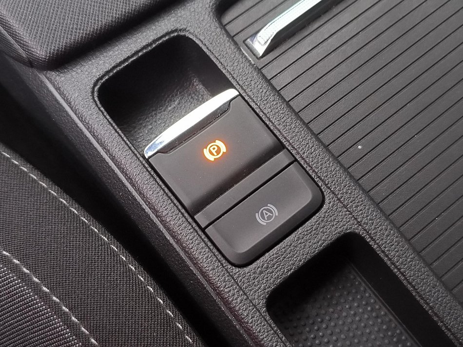 Škoda Octavia IV 1.5 TSI 