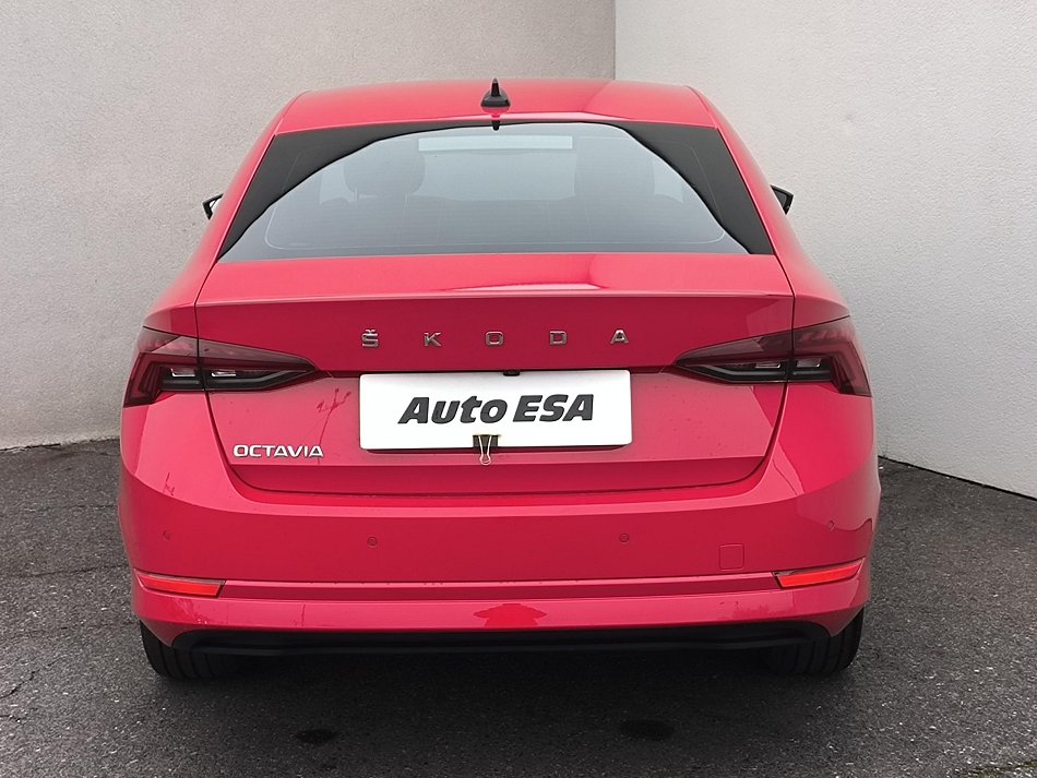Škoda Octavia IV 1.5 TSI 