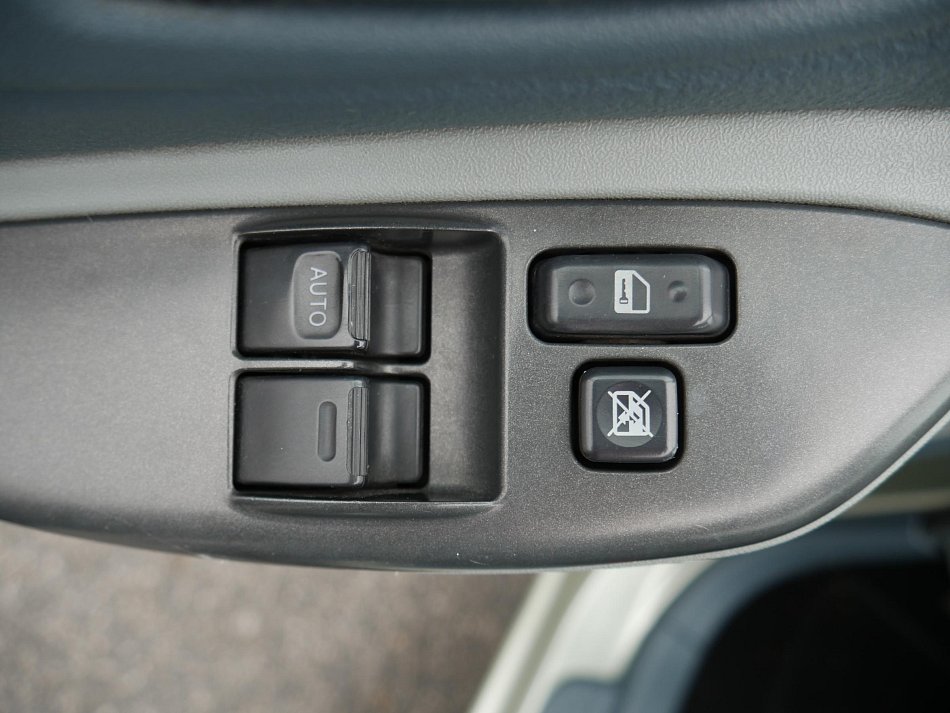 Toyota Yaris 1.0i 